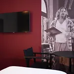 Ibis Styles Centre Gare Hotel 3*