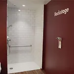 Ibis Styles Centre Gare Hotel 3*