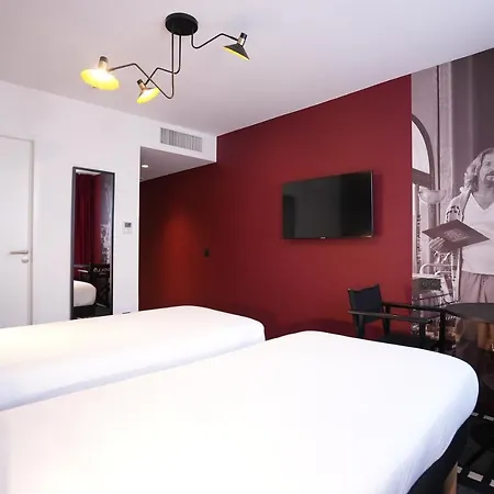 Ibis Styles Centre Gare Otel 3*