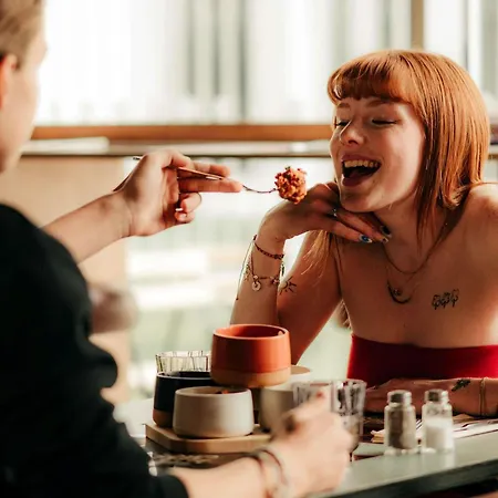 Ibis Styles Centre Gare Ланс