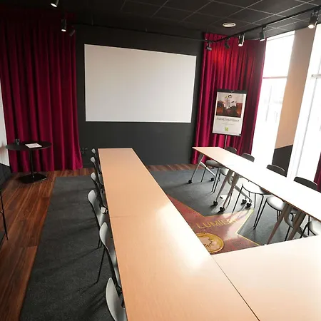 Ibis Styles Centre Gare Ланс